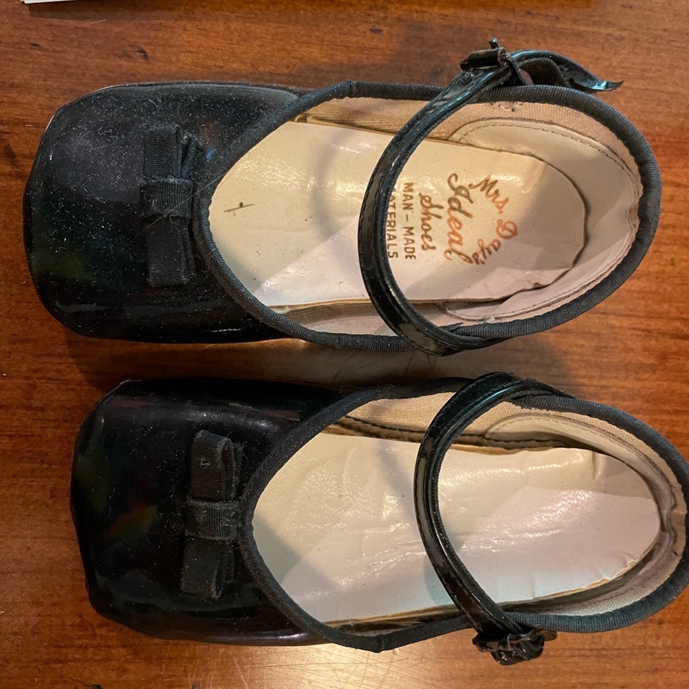 Vintage Mrs. Day’s Ideal Baby Shoes